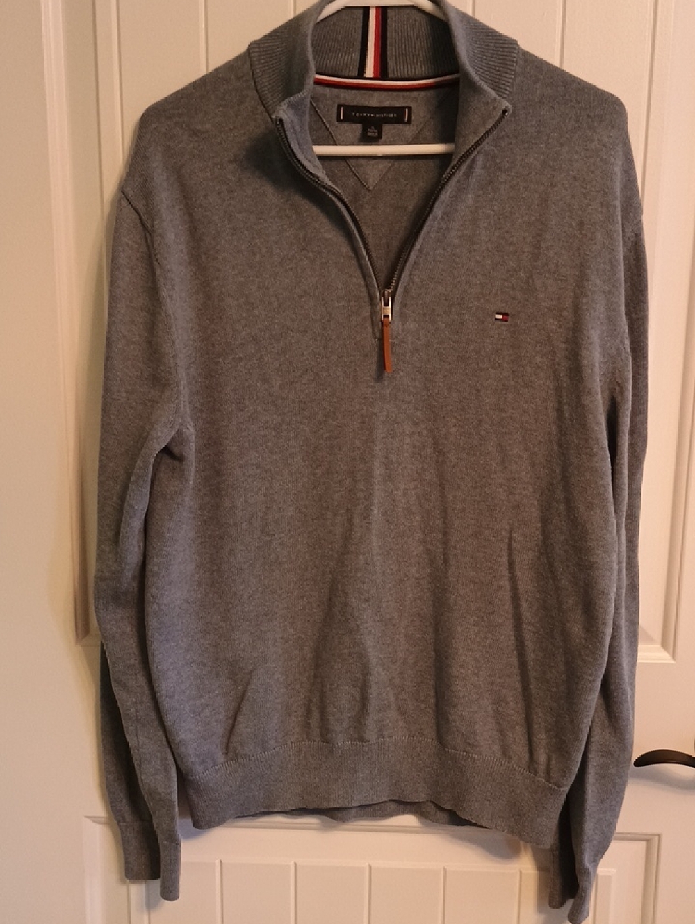 Mens XL Tommy Hilfiger Gray Quarter-Zip Sweater